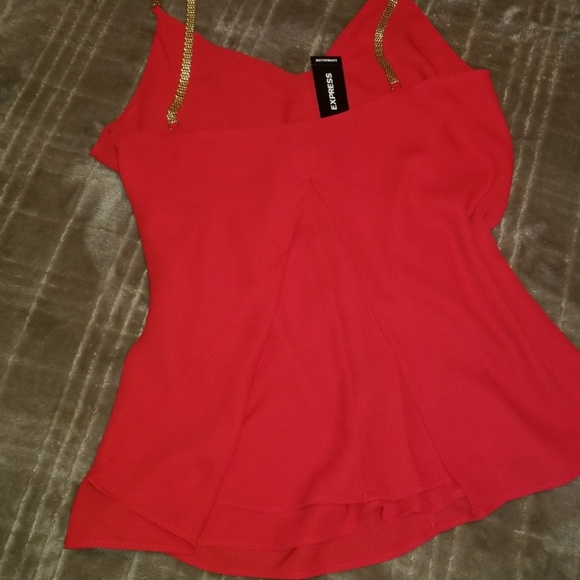 Express red blouse - Picture 3 of 5